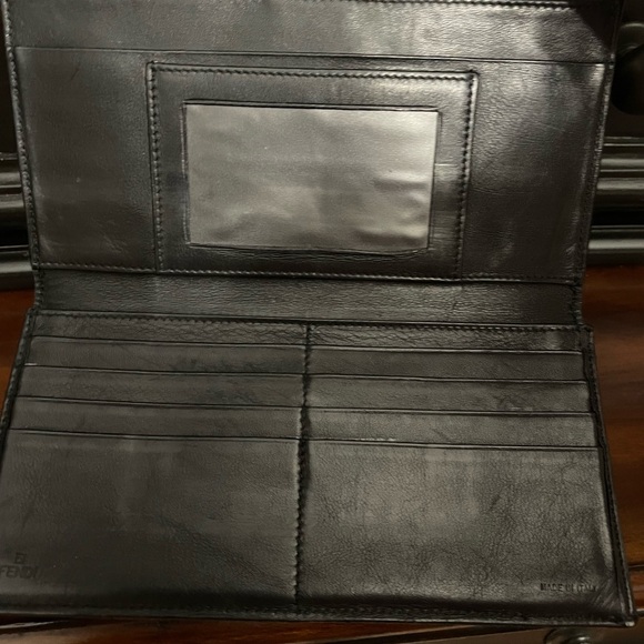 Fendi vintage black patent leather long wallet - Picture 6 of 9